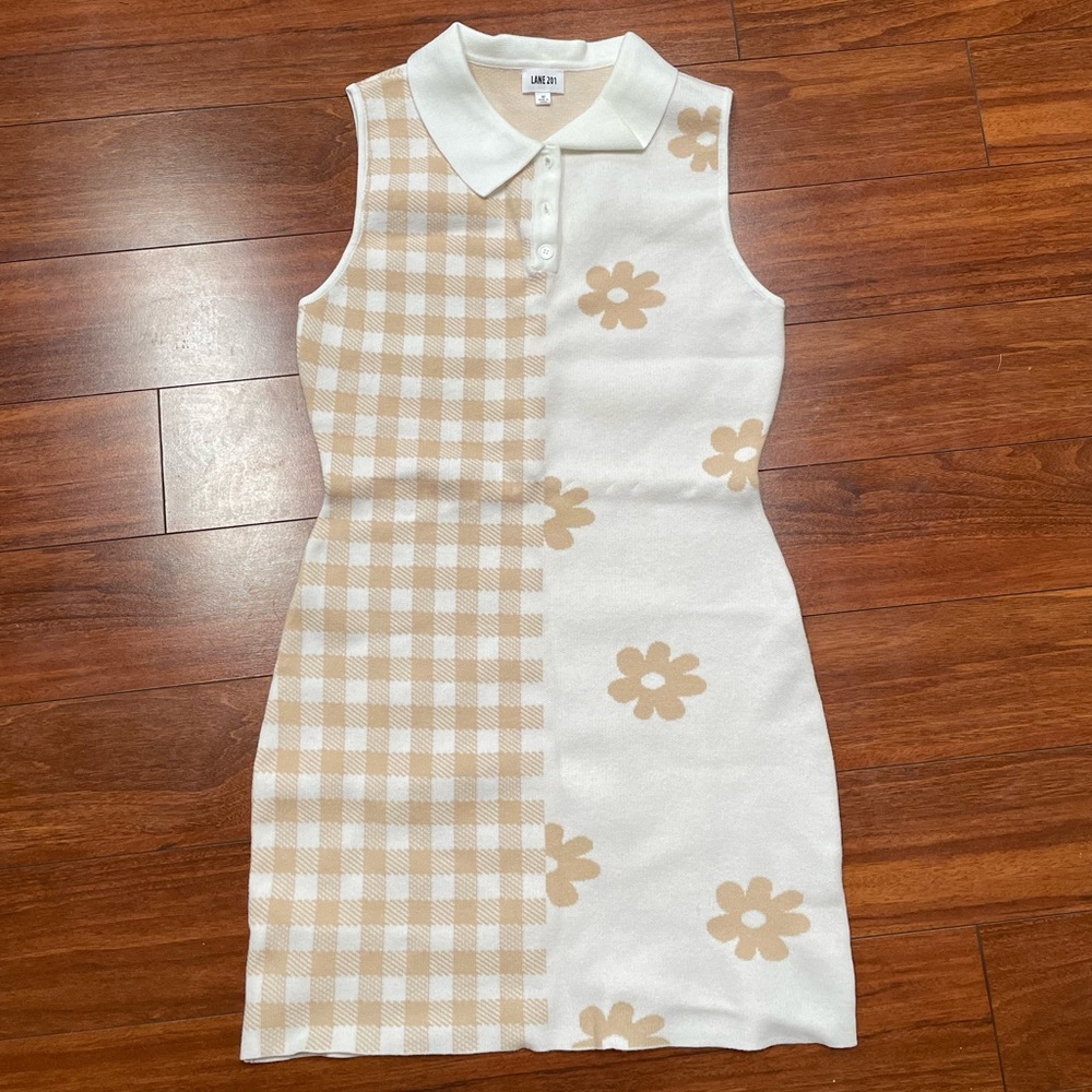 🌟 NEW NUDE/WHITE FLORAL CHECKER SWEATER DRESS